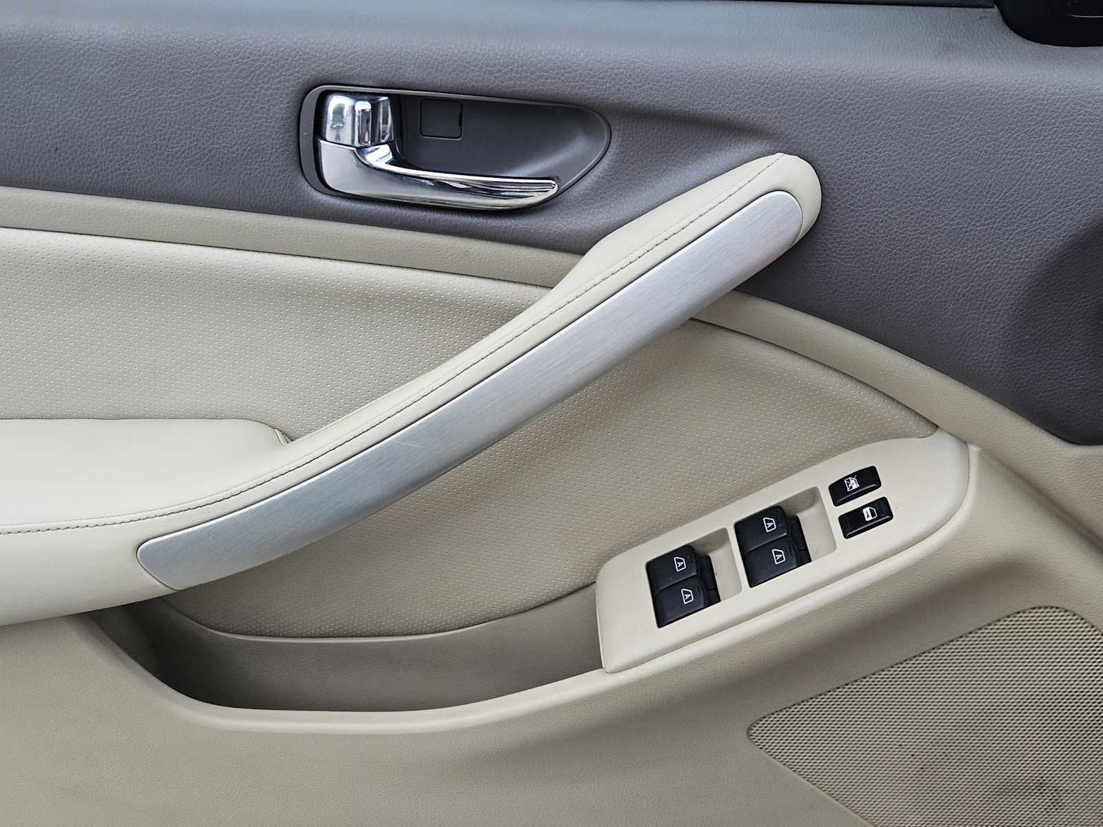 Used 2005 INFINITI G35 Sedan w/ (P03) Premium Pkg C image 21