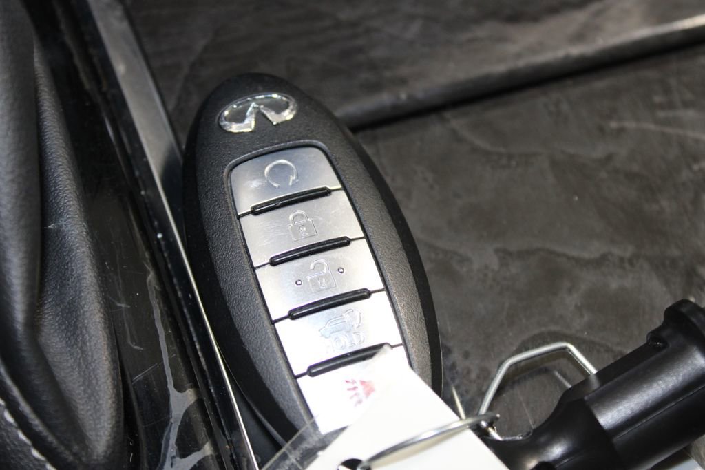 Used 2024 INFINITI QX80 Luxe image 53