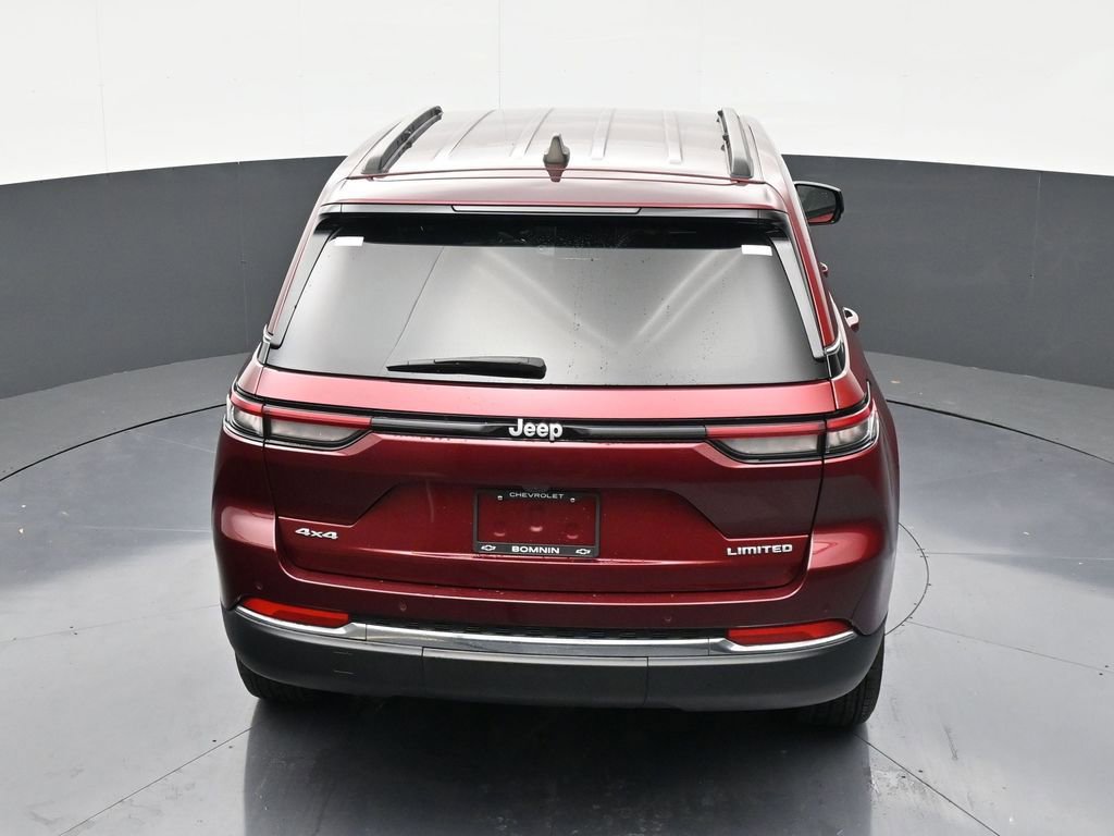Used 2024 Jeep Grand Cherokee Limited AWD/4WD image 15