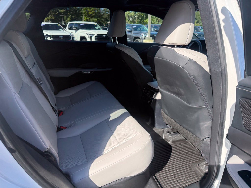Used 2023 Lexus RX 350 Premium w/ Accessory Package (Z1) AWD/4WD image 22