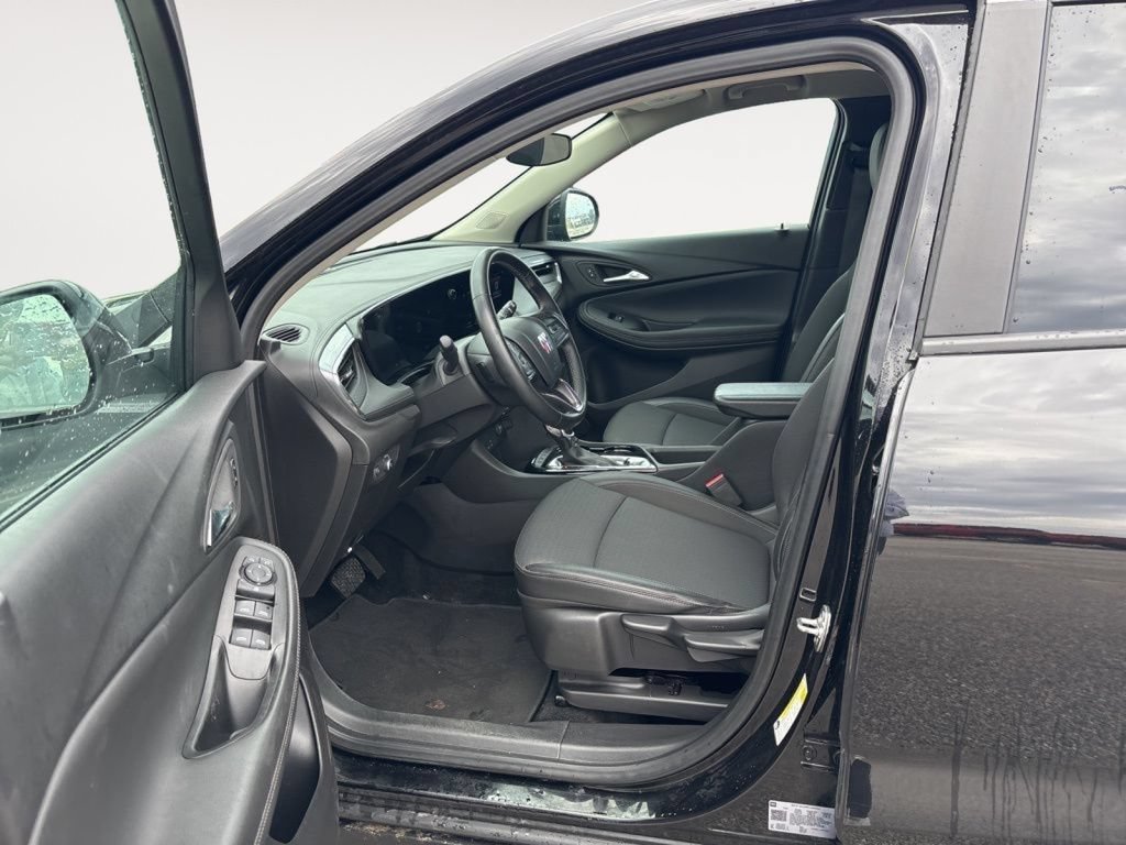 Used 2025 Buick Encore GX Preferred AWD/4WD image 29