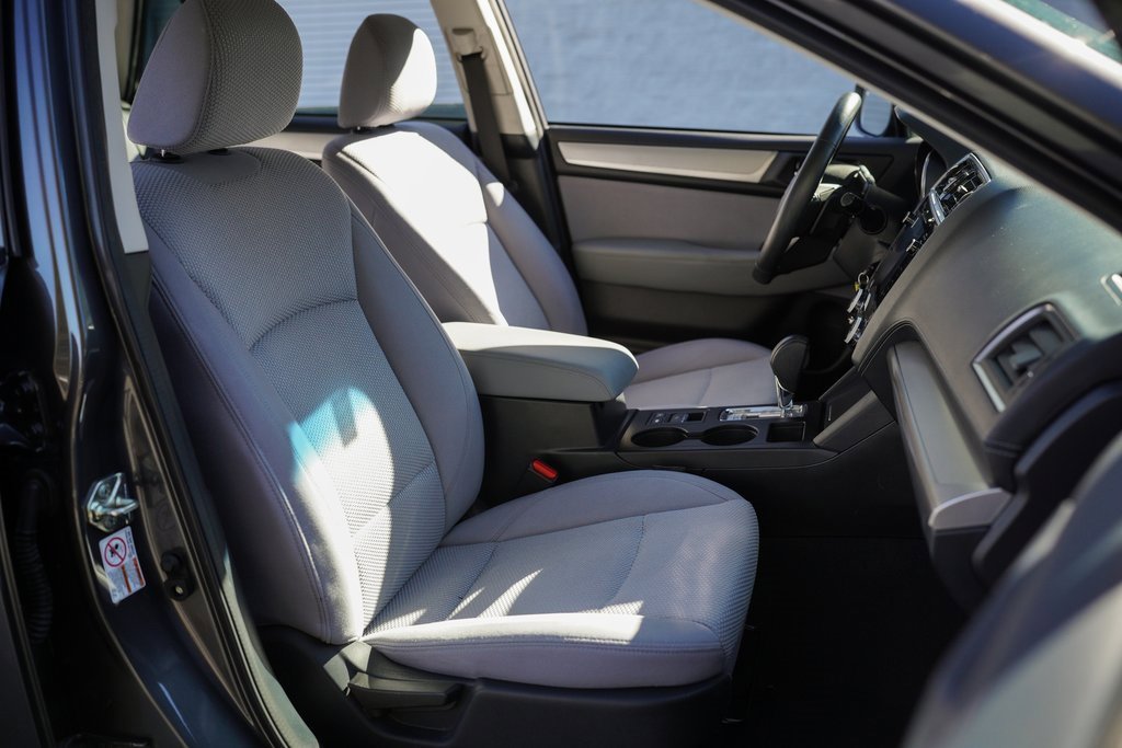 Used 2019 Subaru Outback 2.5i Premium image 24