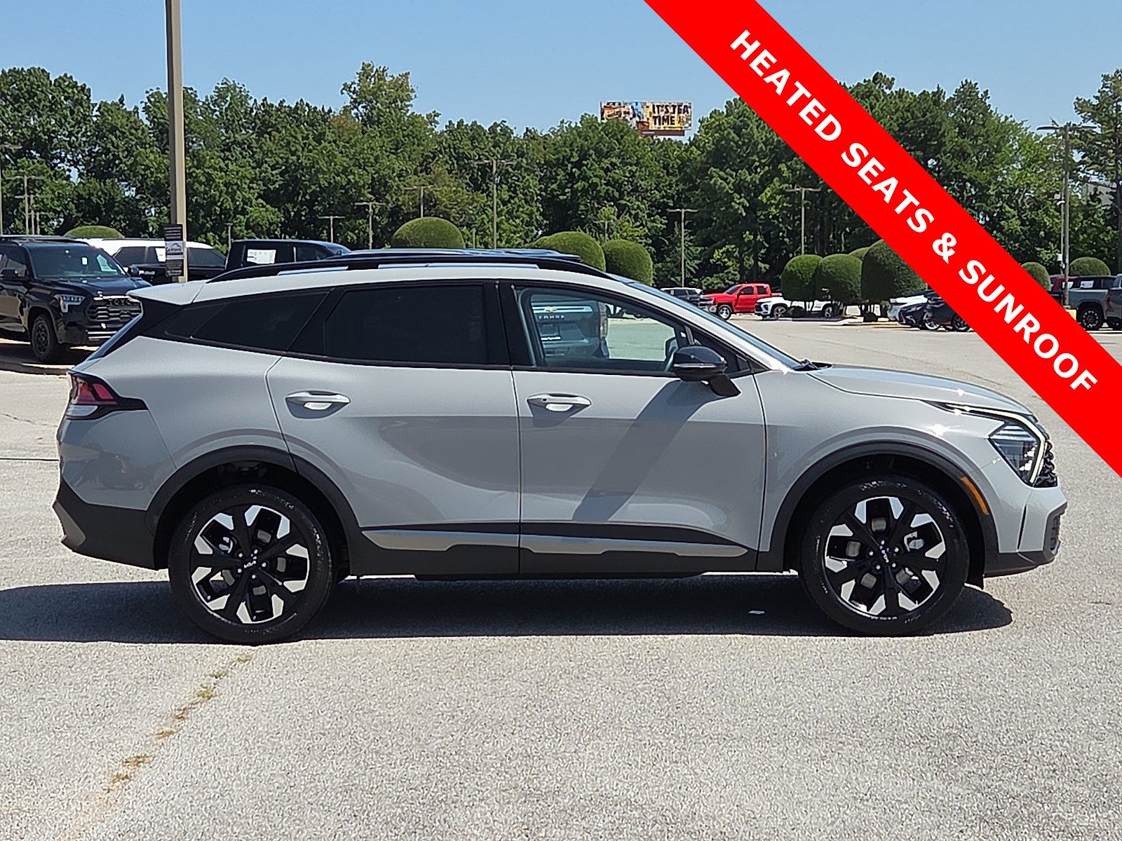 Used 2024 Kia Sportage X-Line w/ X-Line Premium Package AWD/4WD image 6