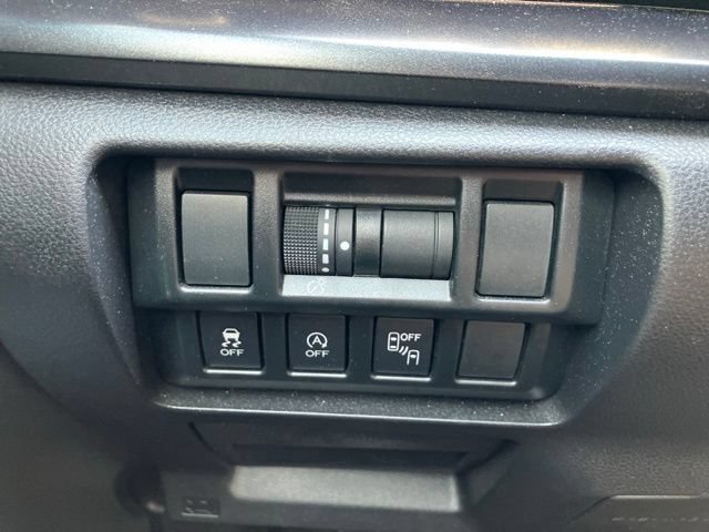 Used 2023 Subaru Crosstrek 2.5i Sport AWD/4WD image 17