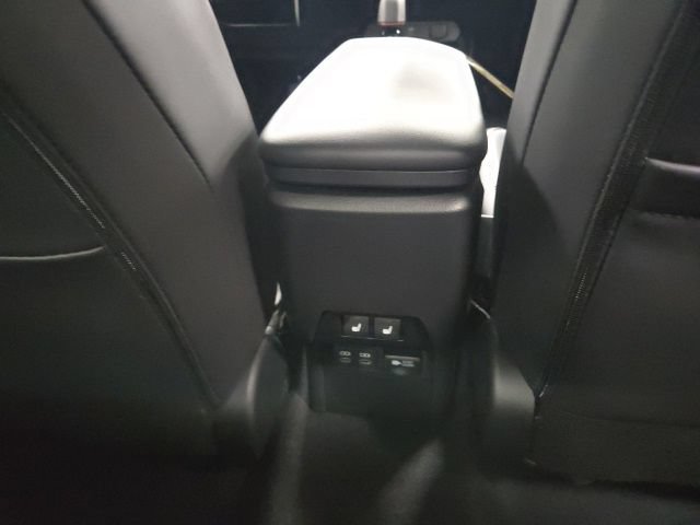 New 2027 Toyota Prius Plug-In Hybrid FWD image 15