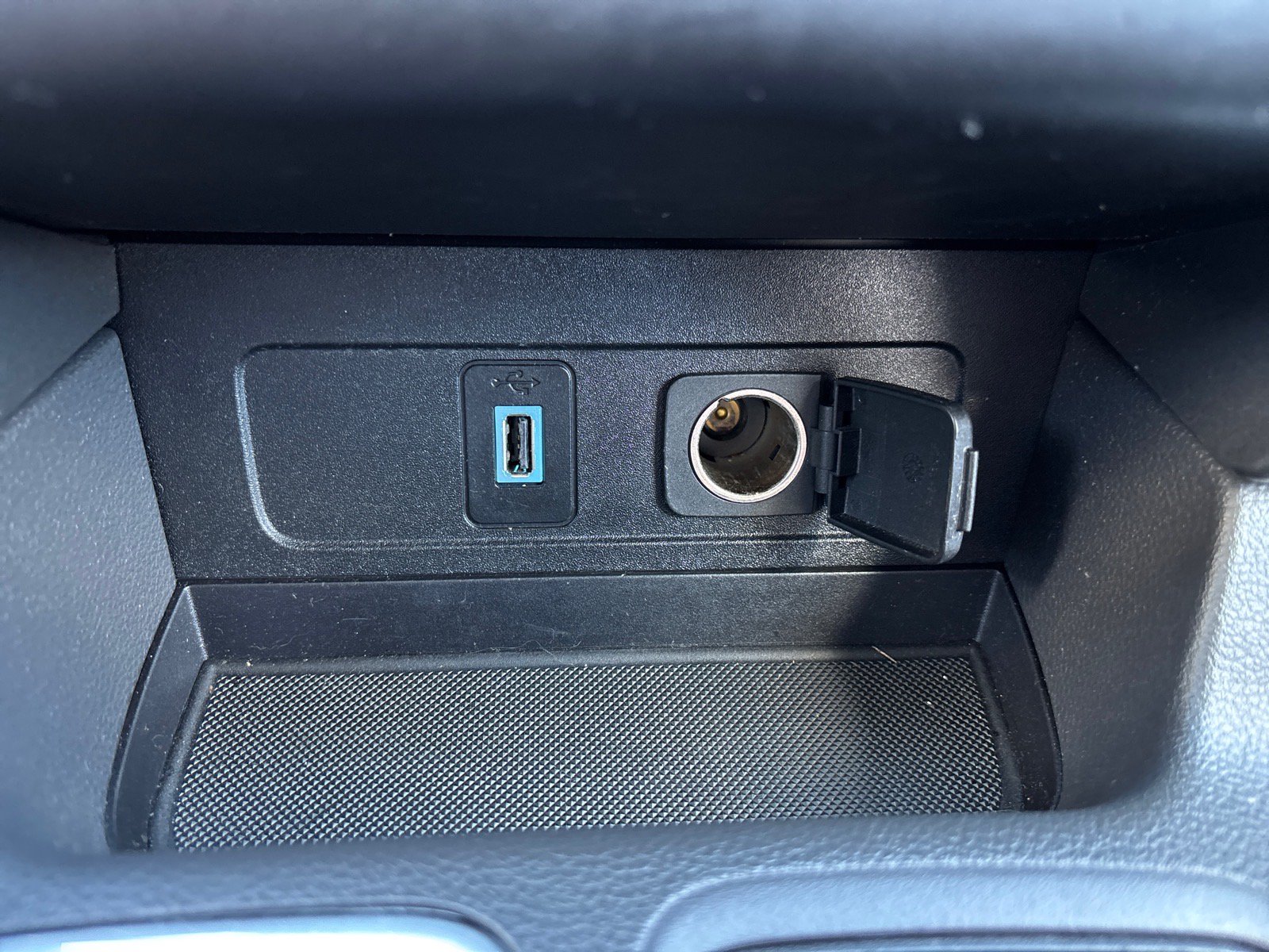 Used 2018 Ford Escape SE AWD/4WD image 35
