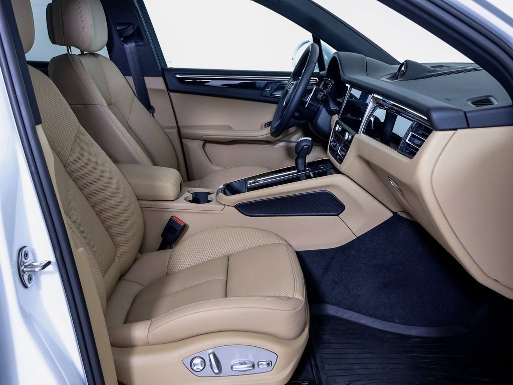 Used 2026 Porsche Macan S image 8