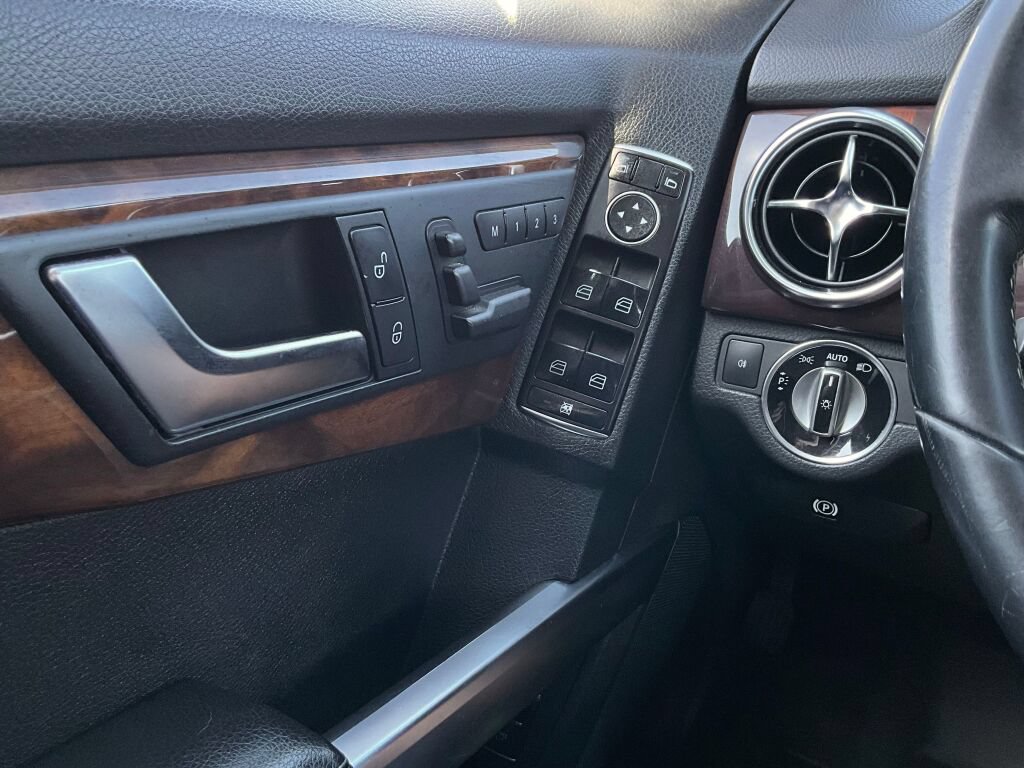 Used 2014 Mercedes-Benz GLK 350 4MATIC image 21
