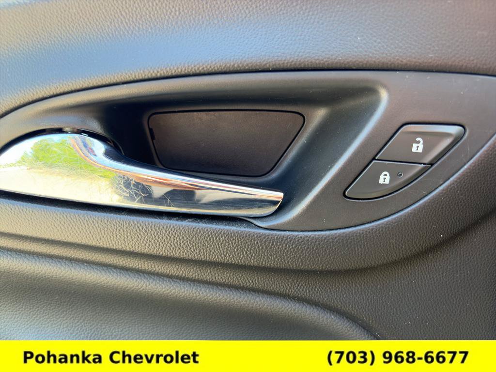 Used 2021 Chevrolet Equinox LT w/ LPO, Roadside Safety Package FWD image 22
