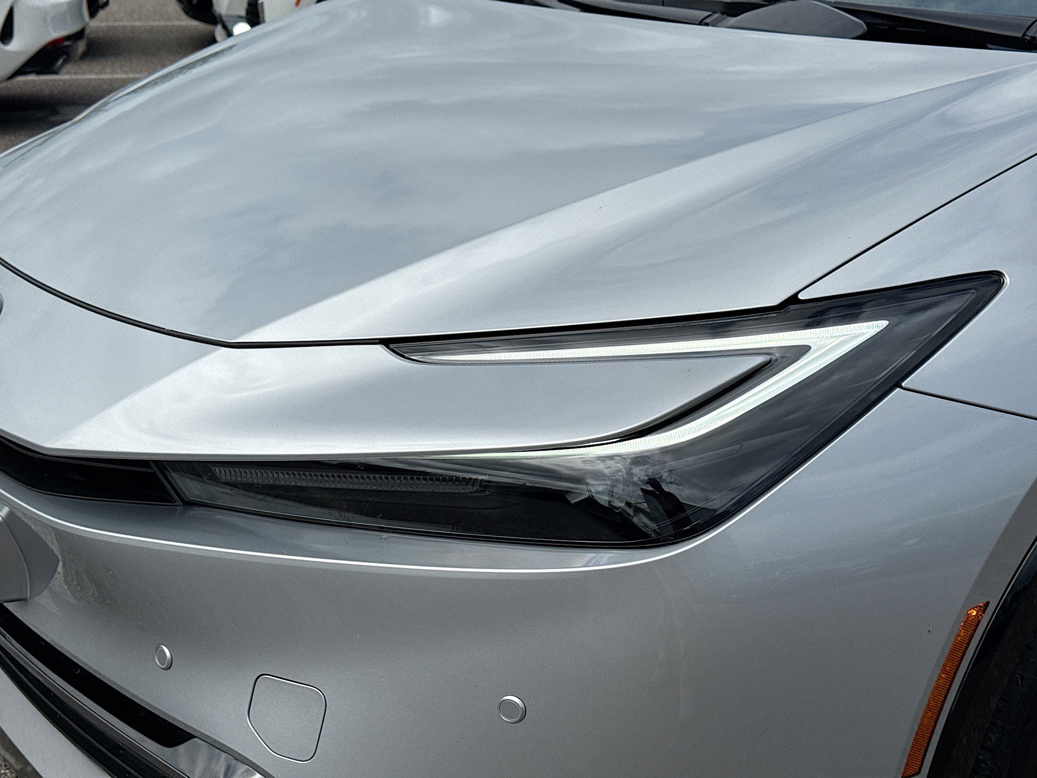 Used 2024 Toyota Prius Limited FWD image 9