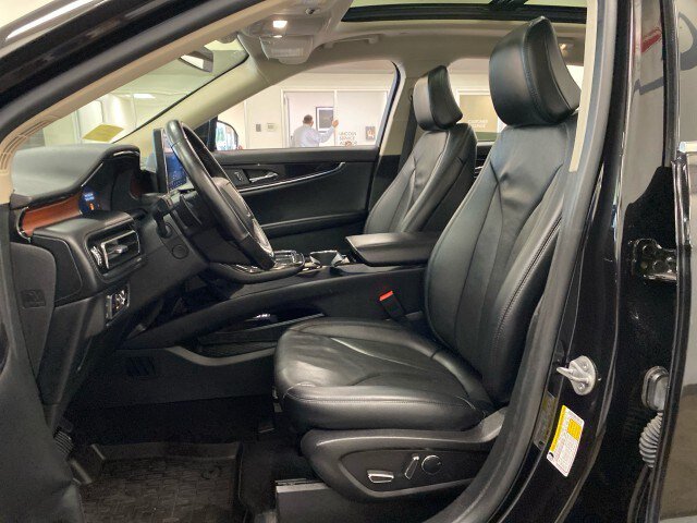 Used 2023 Lincoln Nautilus Reserve w/ Equipment Group 201A AWD/4WD image 15
