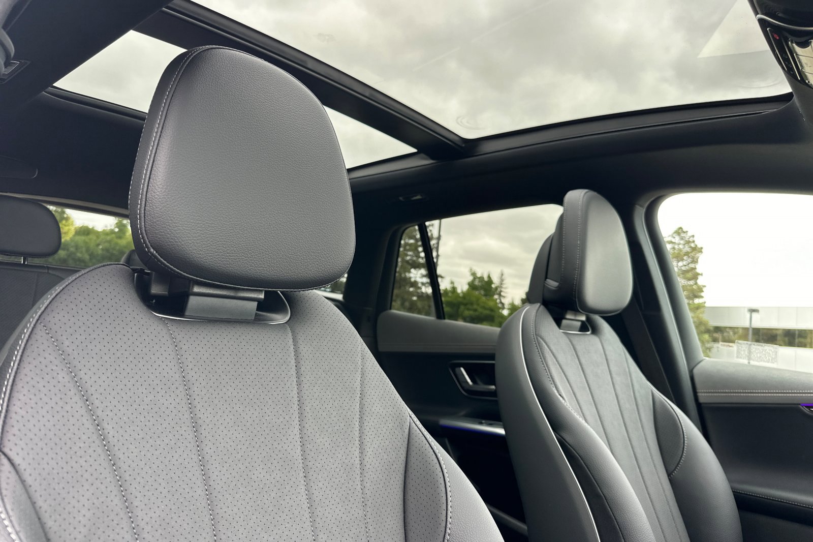 New 2025 Mercedes-Benz EQE 350+ 4MATIC SUV image 24