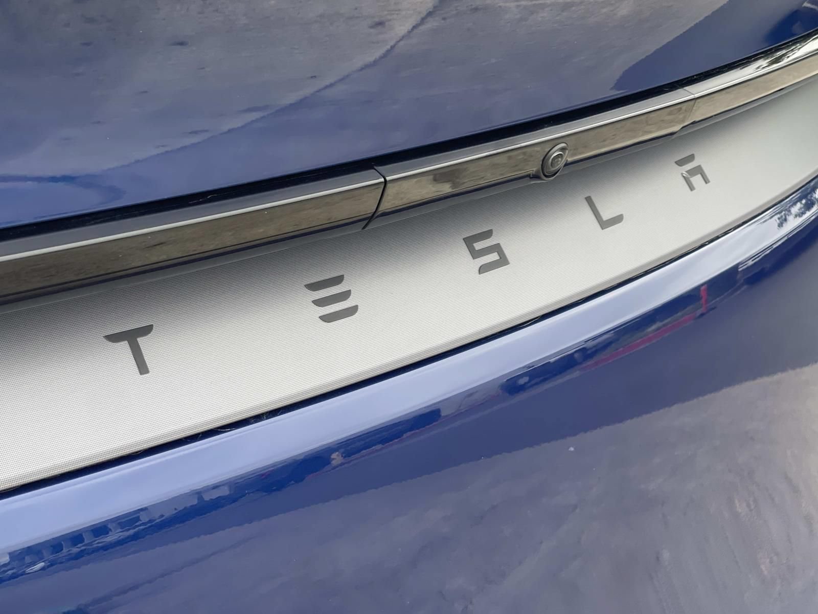 Used 2026 Tesla Model Y 2WD image 5