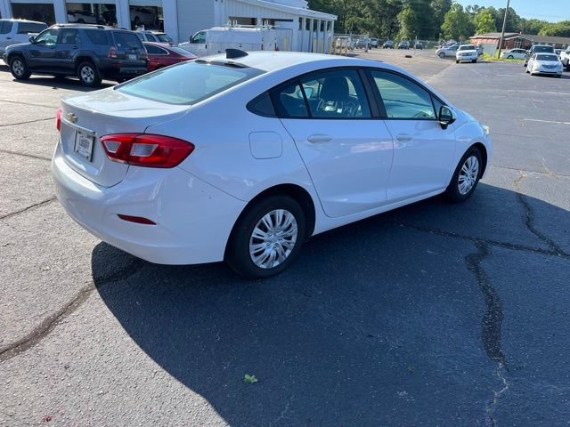Used 2017 Chevrolet Cruze LS FWD image 3