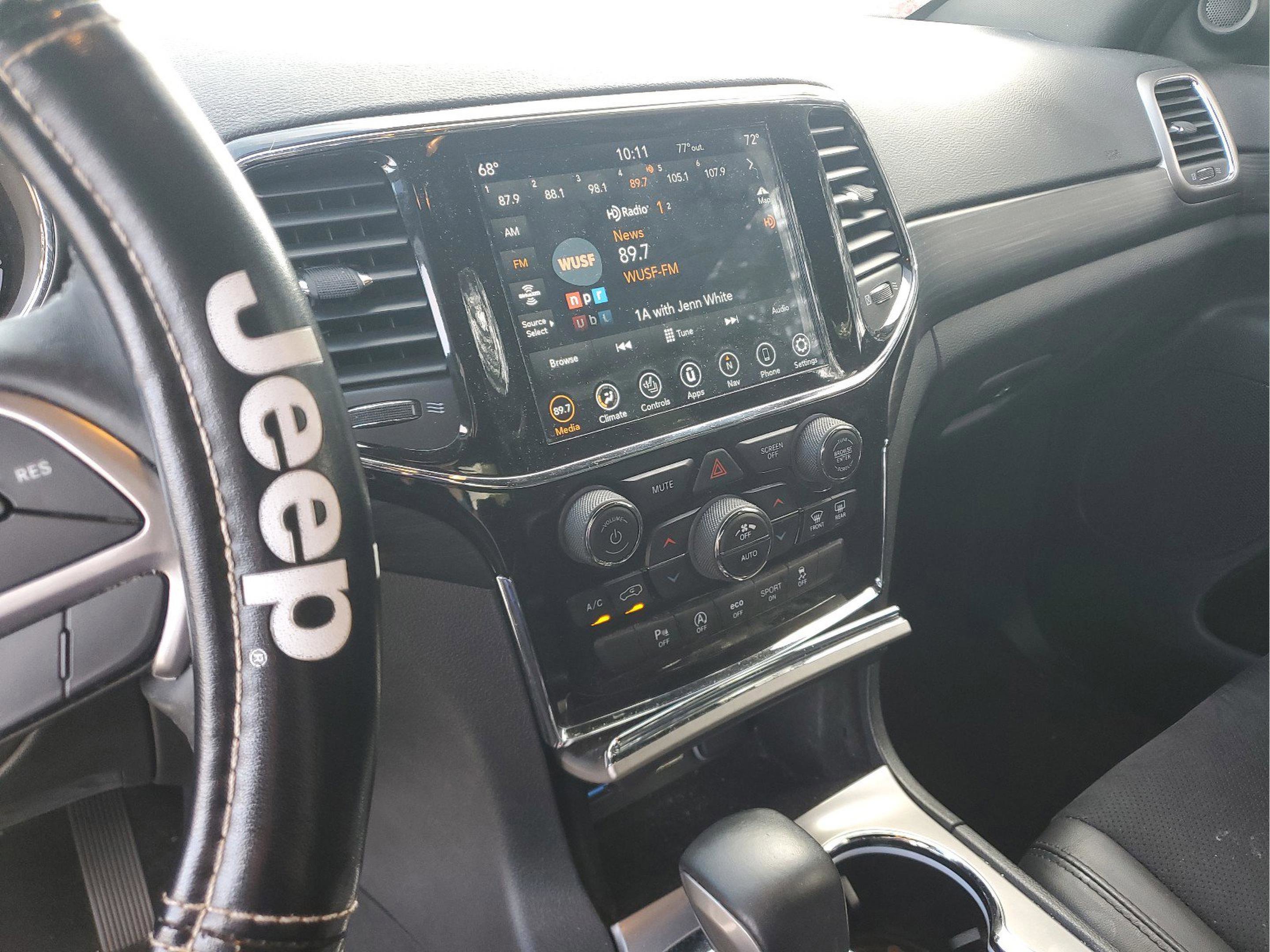 Certified 2022 Jeep Grand Cherokee Laredo X image 26