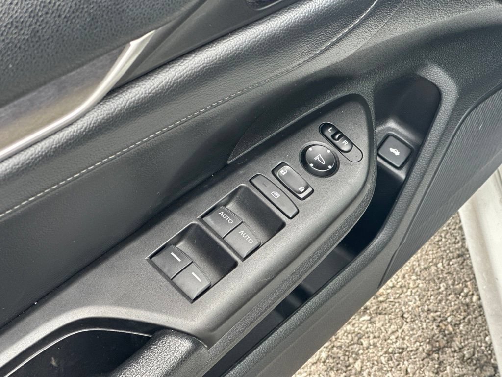 Used 2018 Honda Civic EX-L image 15