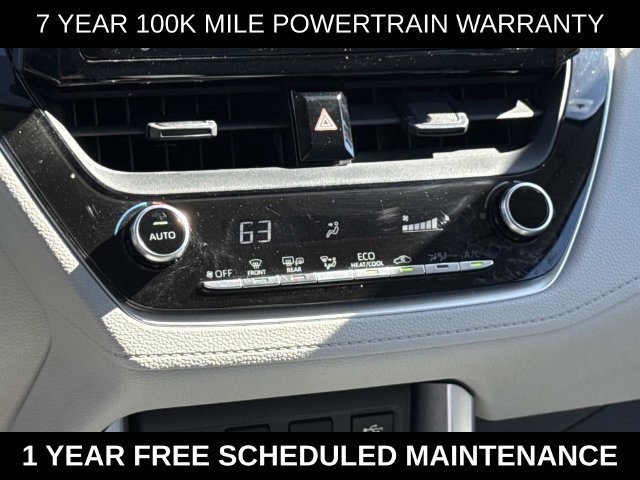 Used 2022 Toyota Corolla Cross LE AWD/4WD image 21