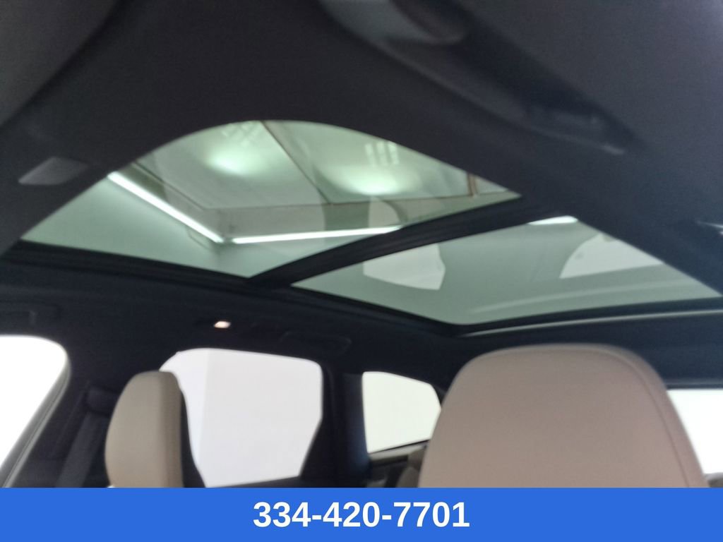 New 2026 Volvo XC60 B5 Plus w/ Protection Package Premier image 31