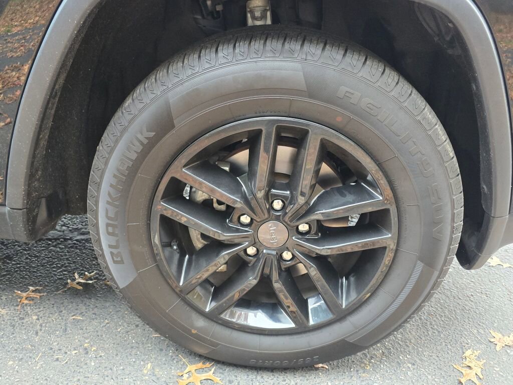 Used 2020 Jeep Grand Cherokee Limited w/ Luxury Group II image 10