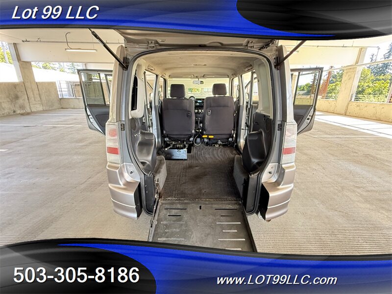 Used 2005 Scion xB FWD image 25