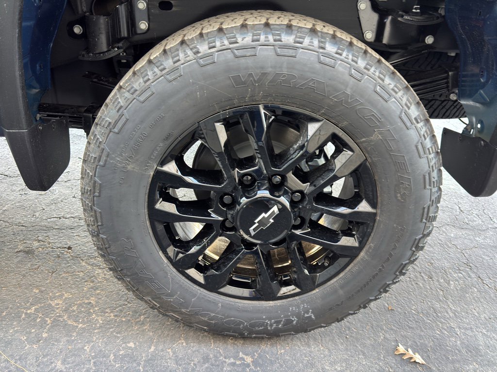 New 2026 Chevrolet Silverado 2500 LT image 6