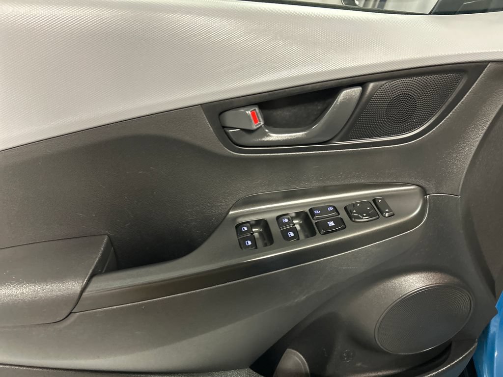 Used 2020 Hyundai Kona SEL AWD/4WD image 12