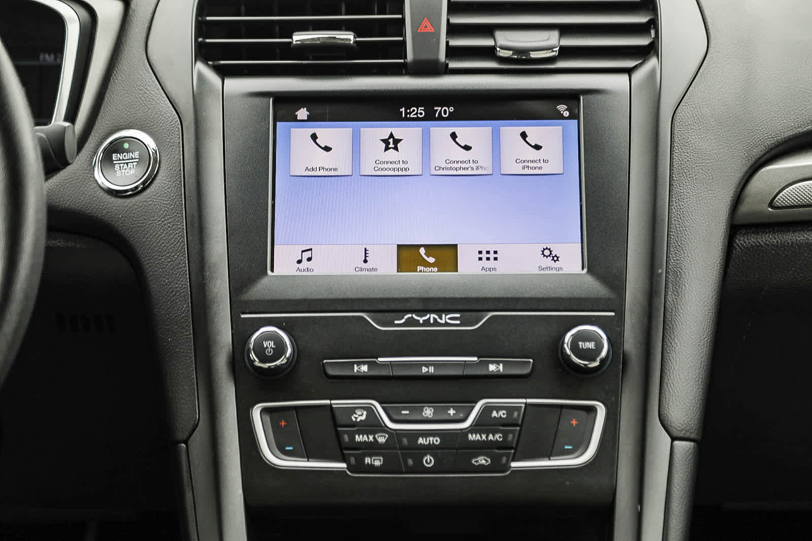 Used 2019 Ford Fusion SE w/ Equipment Group 151A FWD image 14