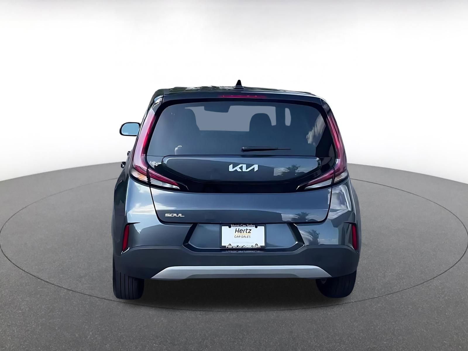 Used 2025 Kia Soul LX w/ LX Technology Package FWD image 12