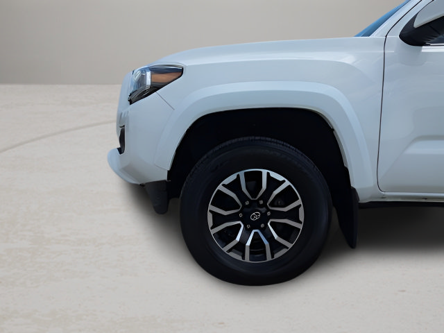 Used 2023 Toyota Tacoma TRD Sport w/ Technology Package AWD/4WD image 28