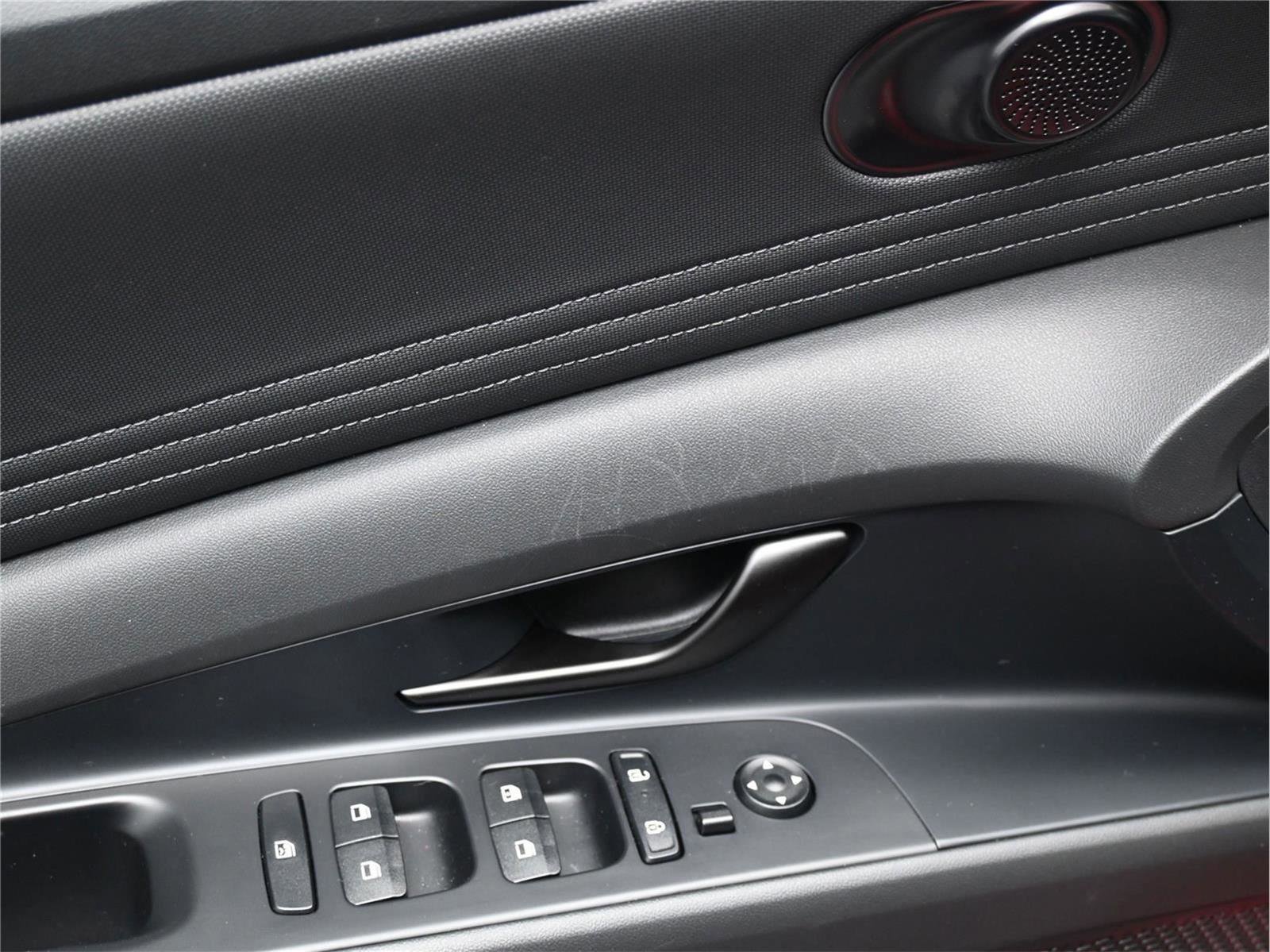 Certified 2025 Hyundai Elantra Sport image 8