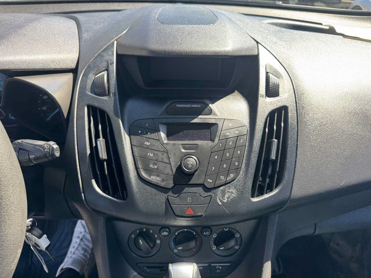 Used 2018 Ford Transit Connect XL FWD image 13
