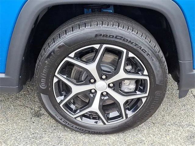 Certified 2024 Jeep Compass Limited image 27