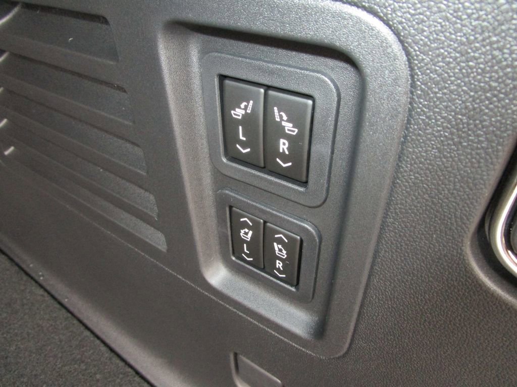 New 2026 GMC Acadia Denali w/ Super Cruise Package image 14