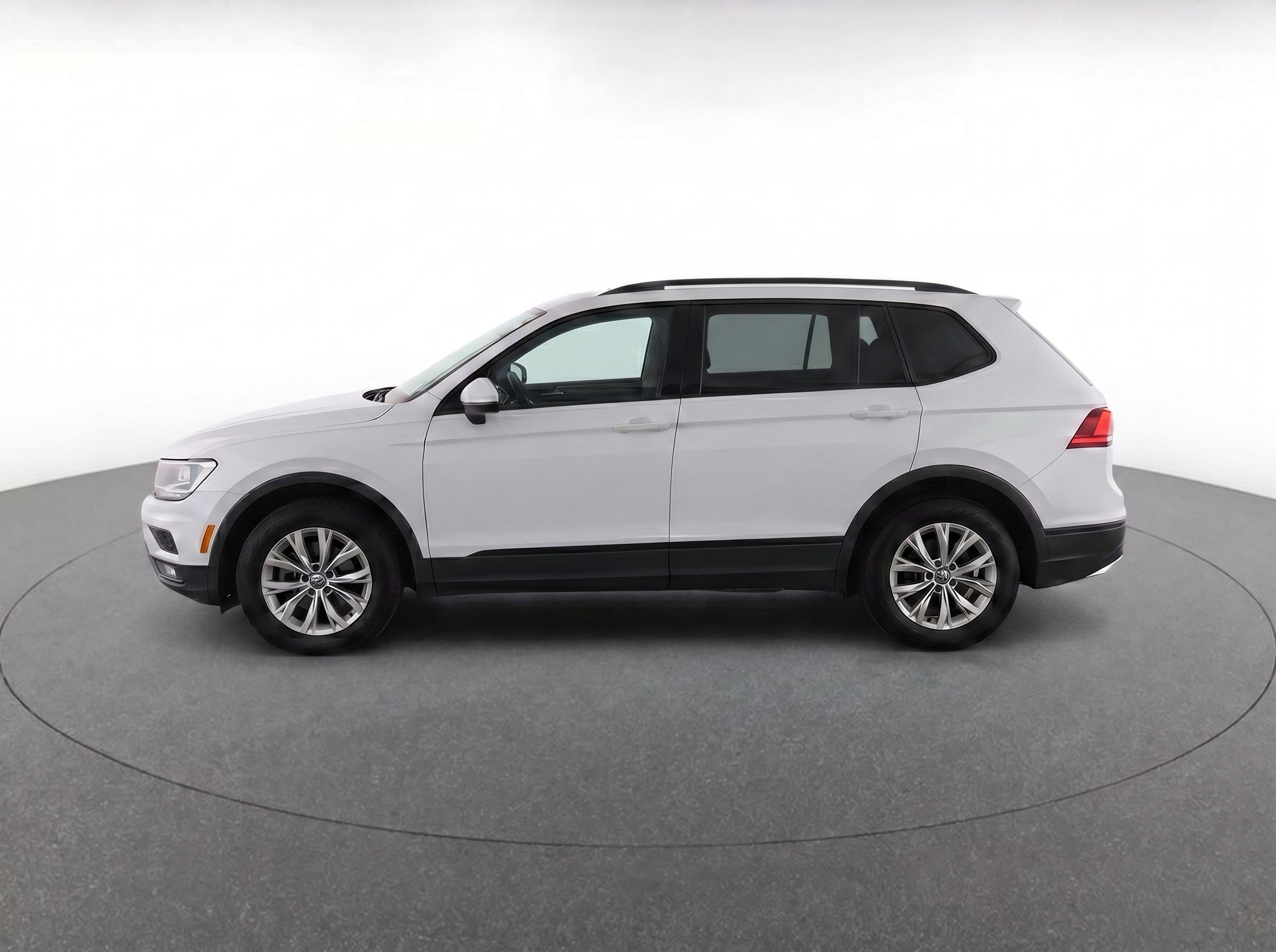 Used 2019 Volkswagen Tiguan S w/ Driver Assistance Package AWD/4WD image 7