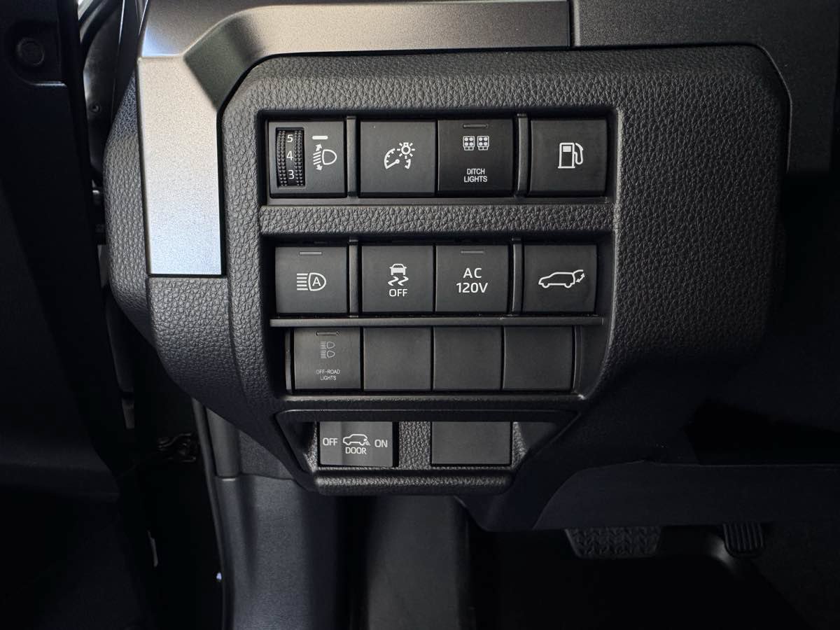 Used 2025 Toyota 4Runner TRD Off-Road Premium w/ Tow Technology Package AWD/4WD image 24