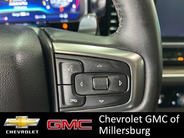 Used 2023 Chevrolet Silverado 1500 LT w/ Z71 Off-Road Package AWD/4WD image 16