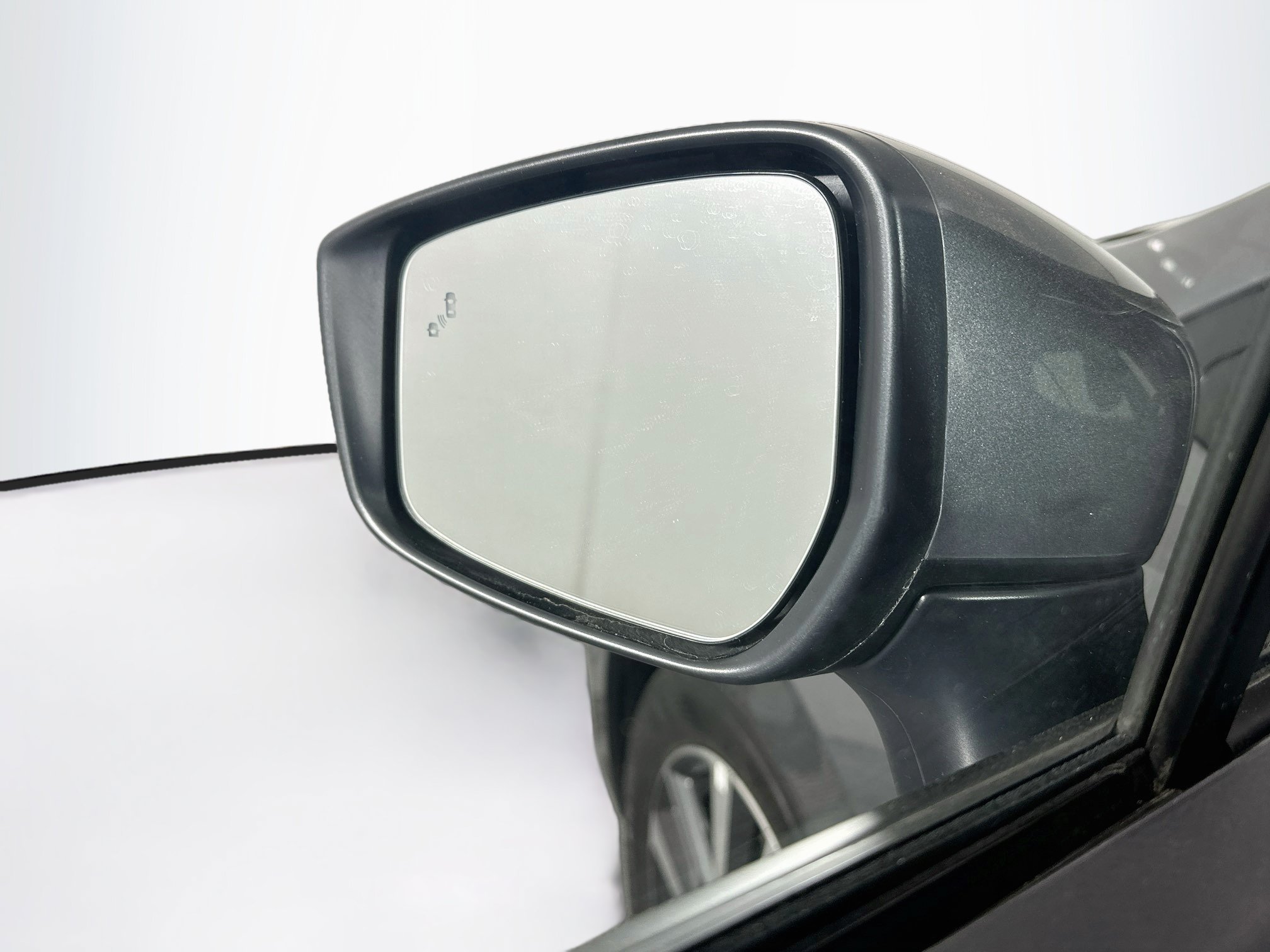 Used 2025 Nissan Versa SV FWD image 16