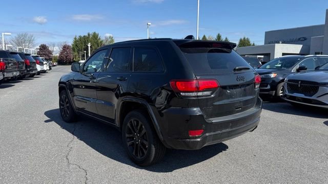Used 2020 Jeep Grand Cherokee Altitude AWD/4WD image 3