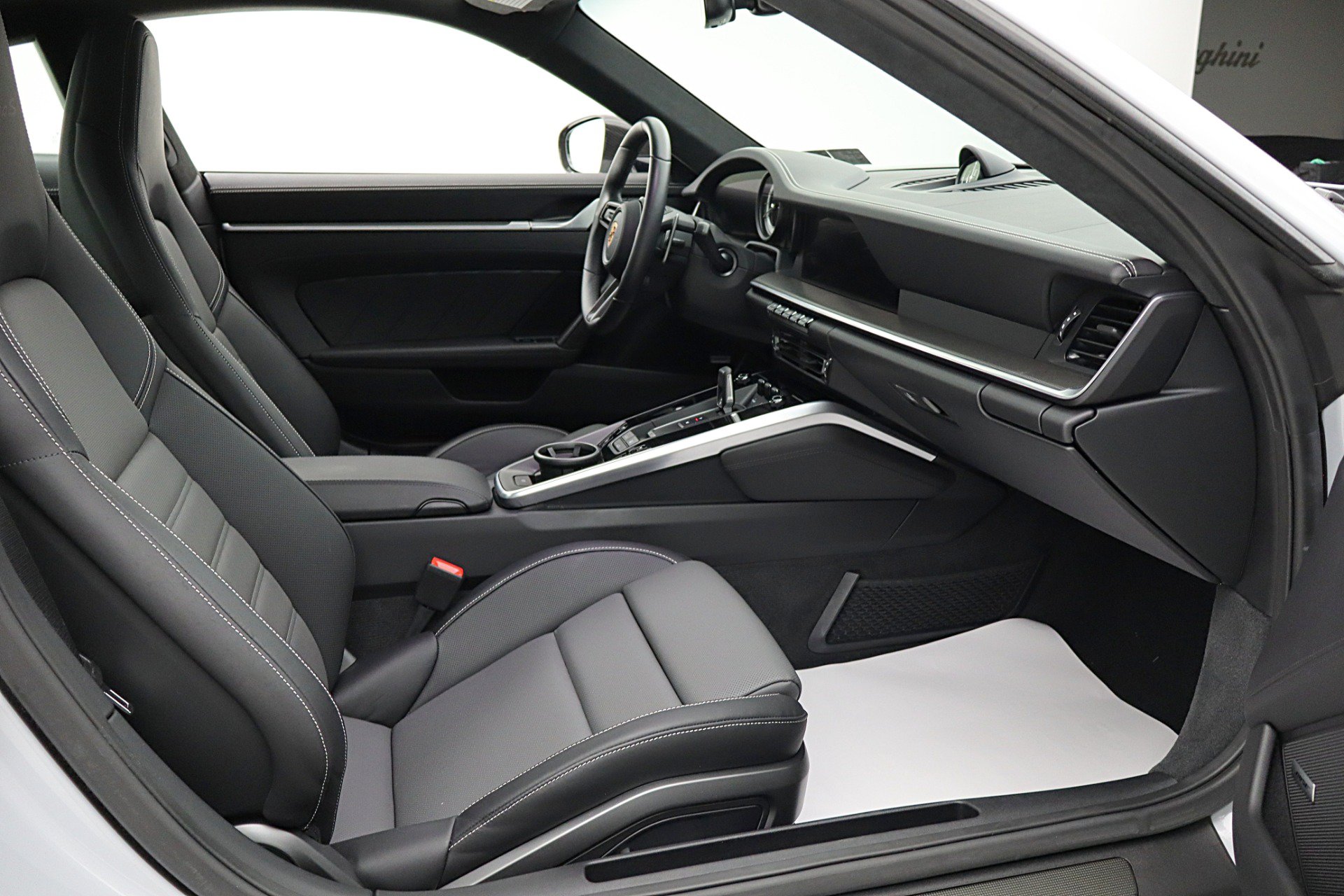 Used 2023 Porsche 911 Turbo S AWD/4WD image 29