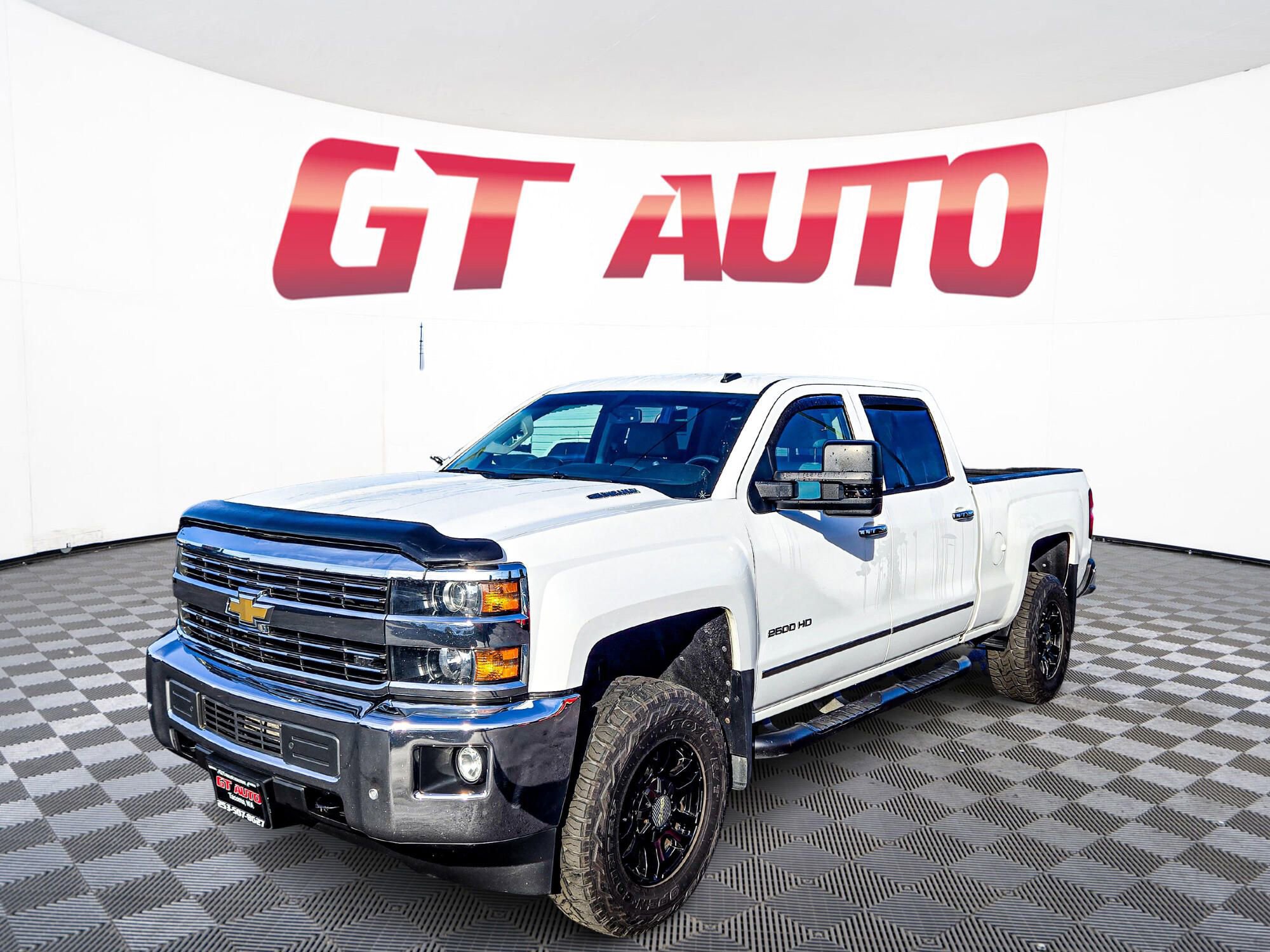 Used 2015 Chevrolet Silverado 2500 LTZ w/ Duramax Plus Package image 3