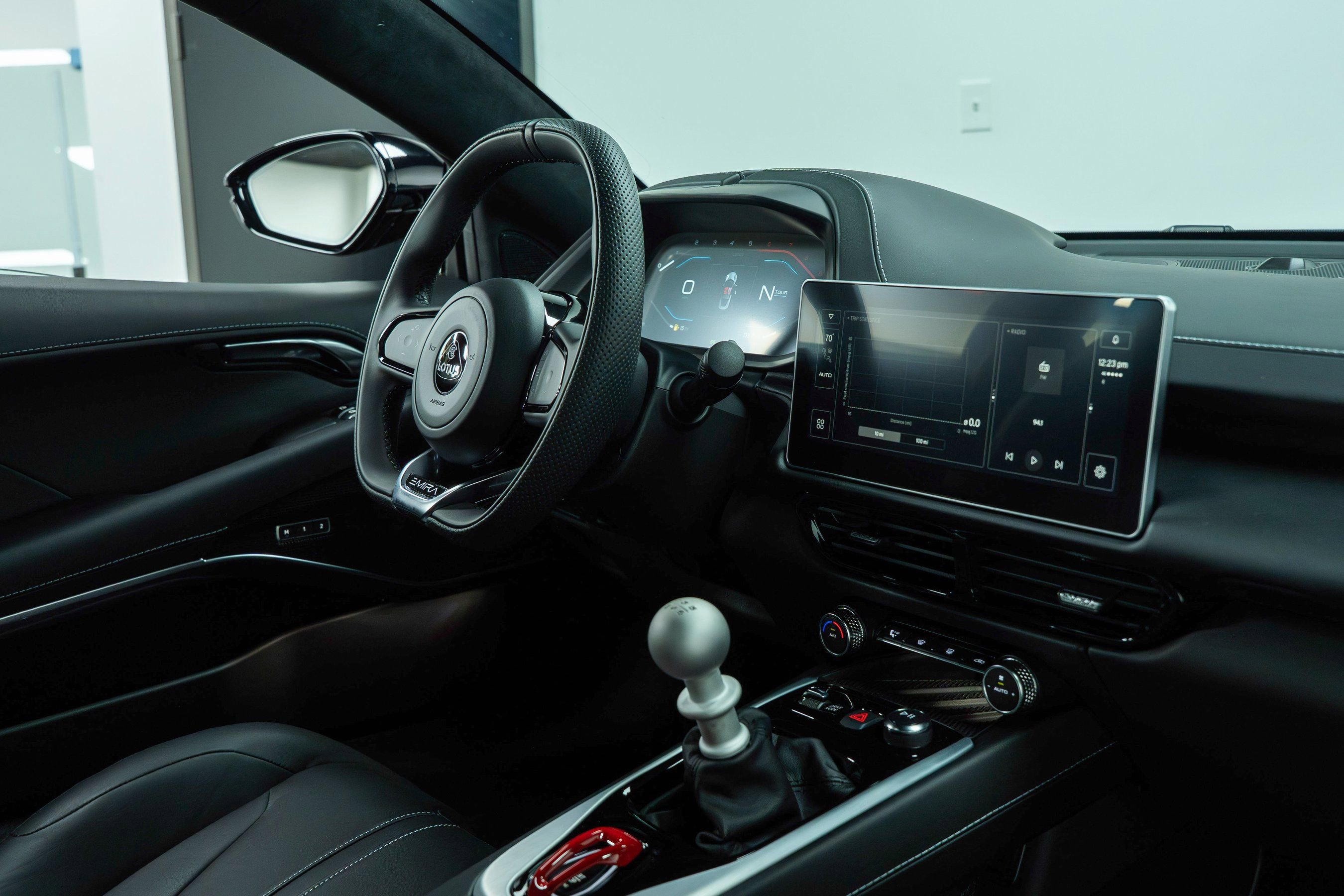 New 2025 Lotus Emira image 44