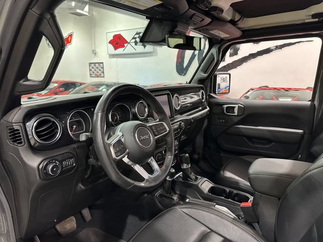 Used 2022 Jeep Wrangler Unlimited Rubicon w/ Trailer Tow Package AWD/4WD image 12