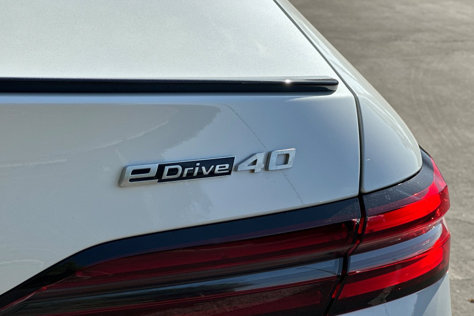 New 2026 BMW i5 eDrive40 w/ M Sport Package image 6