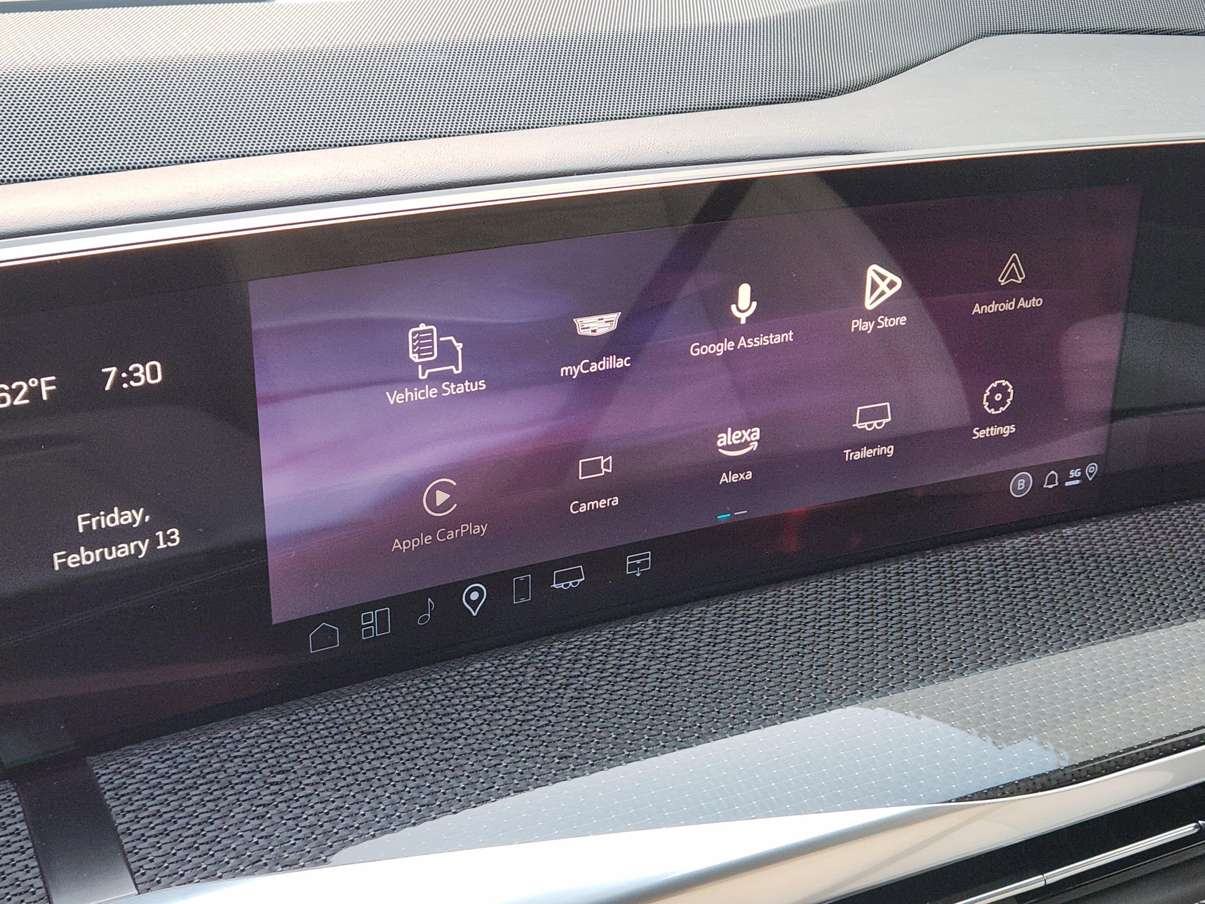 Used 2025 Cadillac Escalade V w/ LPO, ONYX Package image 16