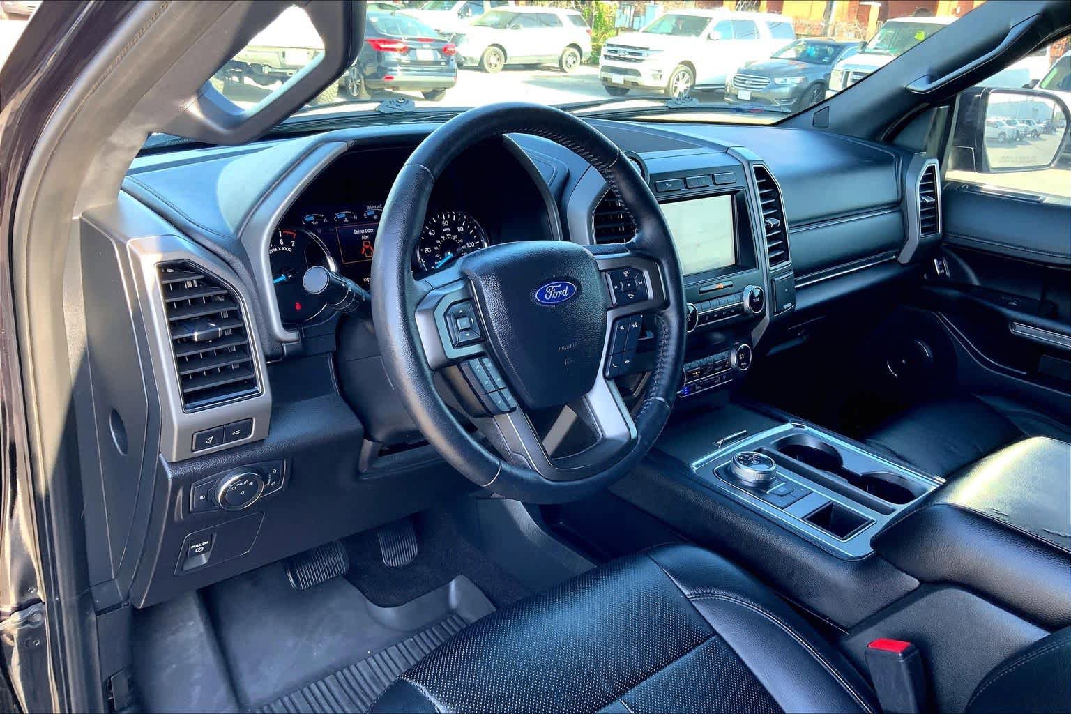 Used 2020 Ford Expedition XLT w/ Equipment Group 202A image 17