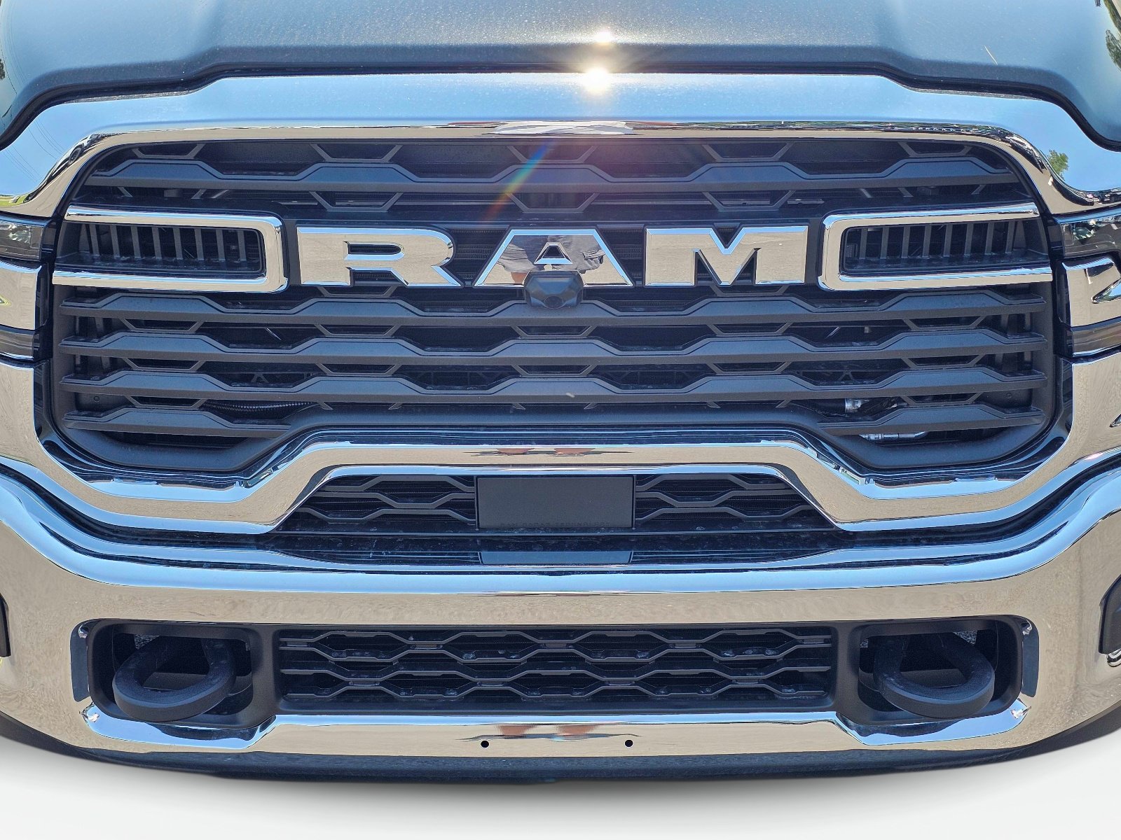 New 2027 RAM 4500 Tradesman w/ Chrome Appearance Group AWD/4WD image 3