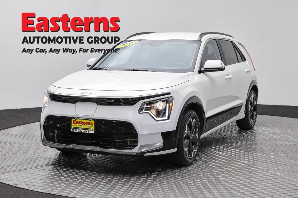 Used 2024 Kia Niro Wind w/ Wind Preserve Package