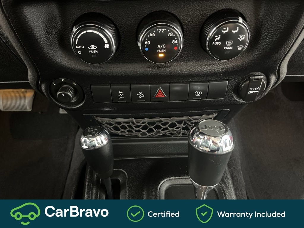 Used 2013 Jeep Wrangler Unlimited Sahara w/ Trailer Tow Group AWD/4WD image 29
