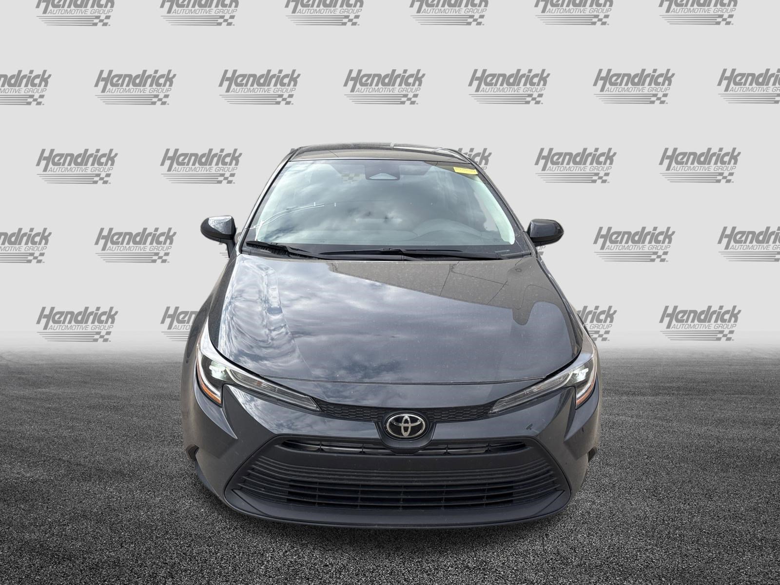 Used 2024 Toyota Corolla LE FWD image 3