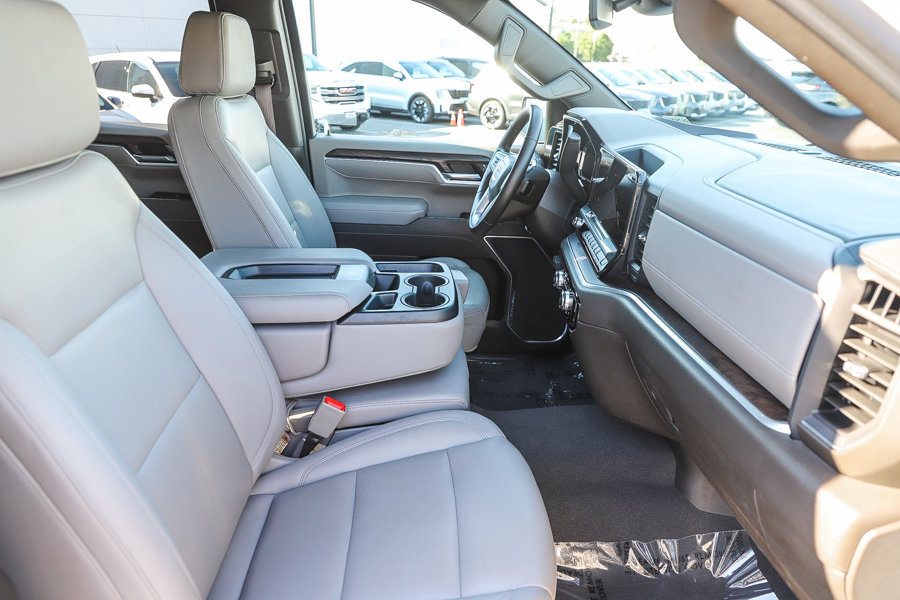 Used 2026 GMC Sierra 1500 SLT RWD image 17
